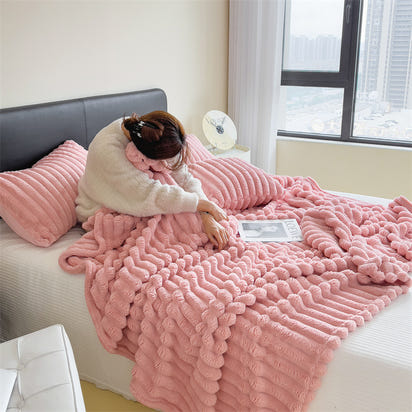 Cozy Flannel Sofa Blanket - Ultra Soft Throw for Couch or Bed
