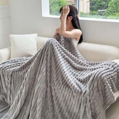 Cozy Flannel Sofa Blanket - Ultra Soft Throw for Couch or Bed